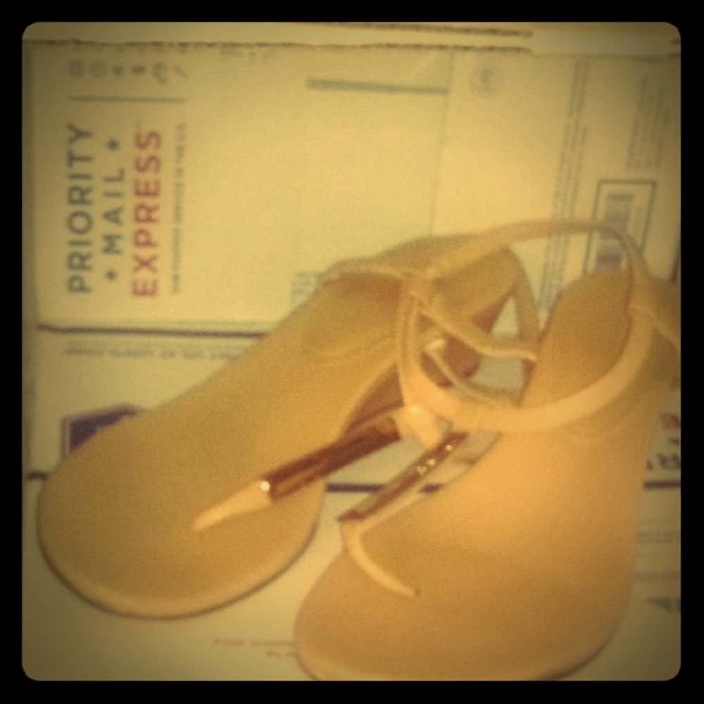 Sandles